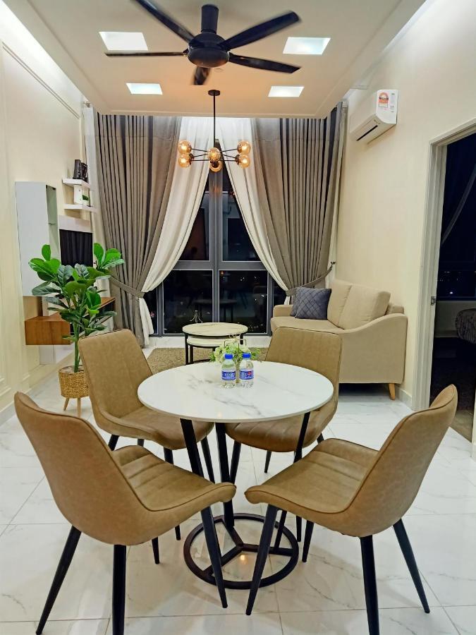 Al Zahra Homestay By Troika Kota Bharu "Stay In Style, Sleep In Comfort" Ngoại thất bức ảnh